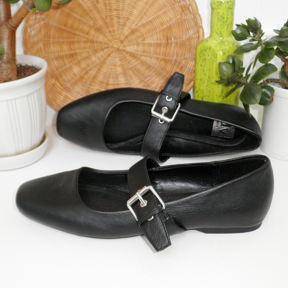 DV by Dolce Vita Black Flats with Buckle